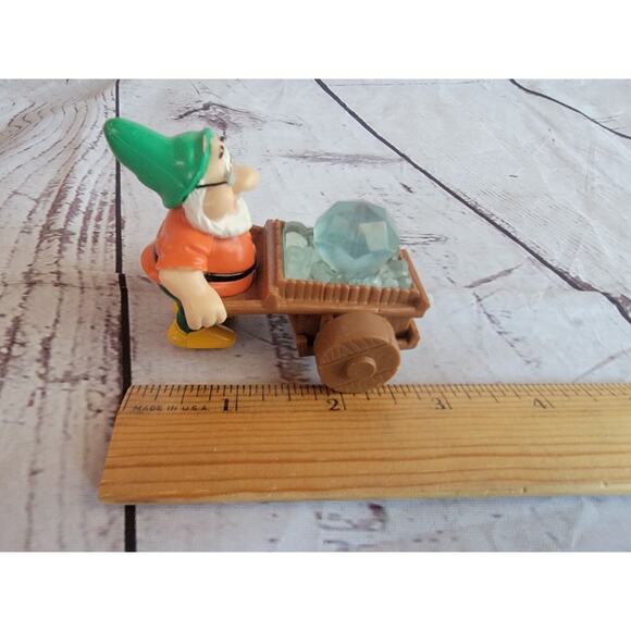 McDonalds Happy Meal 1992 Disney Snow White And The Seven Dwarfs Doc Toy - Picture 4 of 4